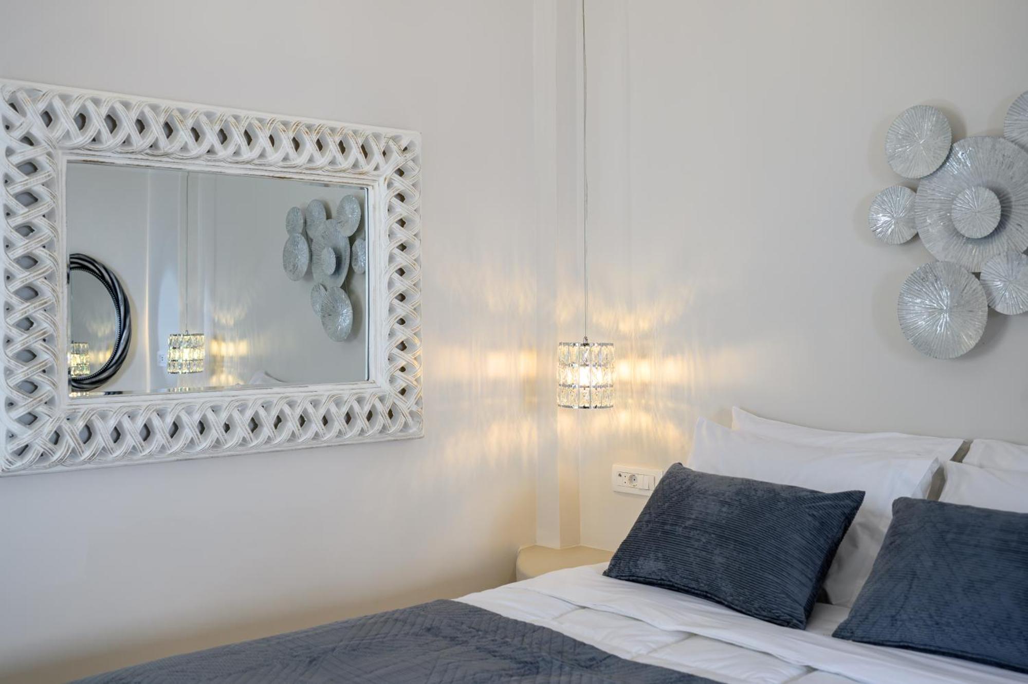 Galaria Serenity Suites Vothon Bagian luar foto