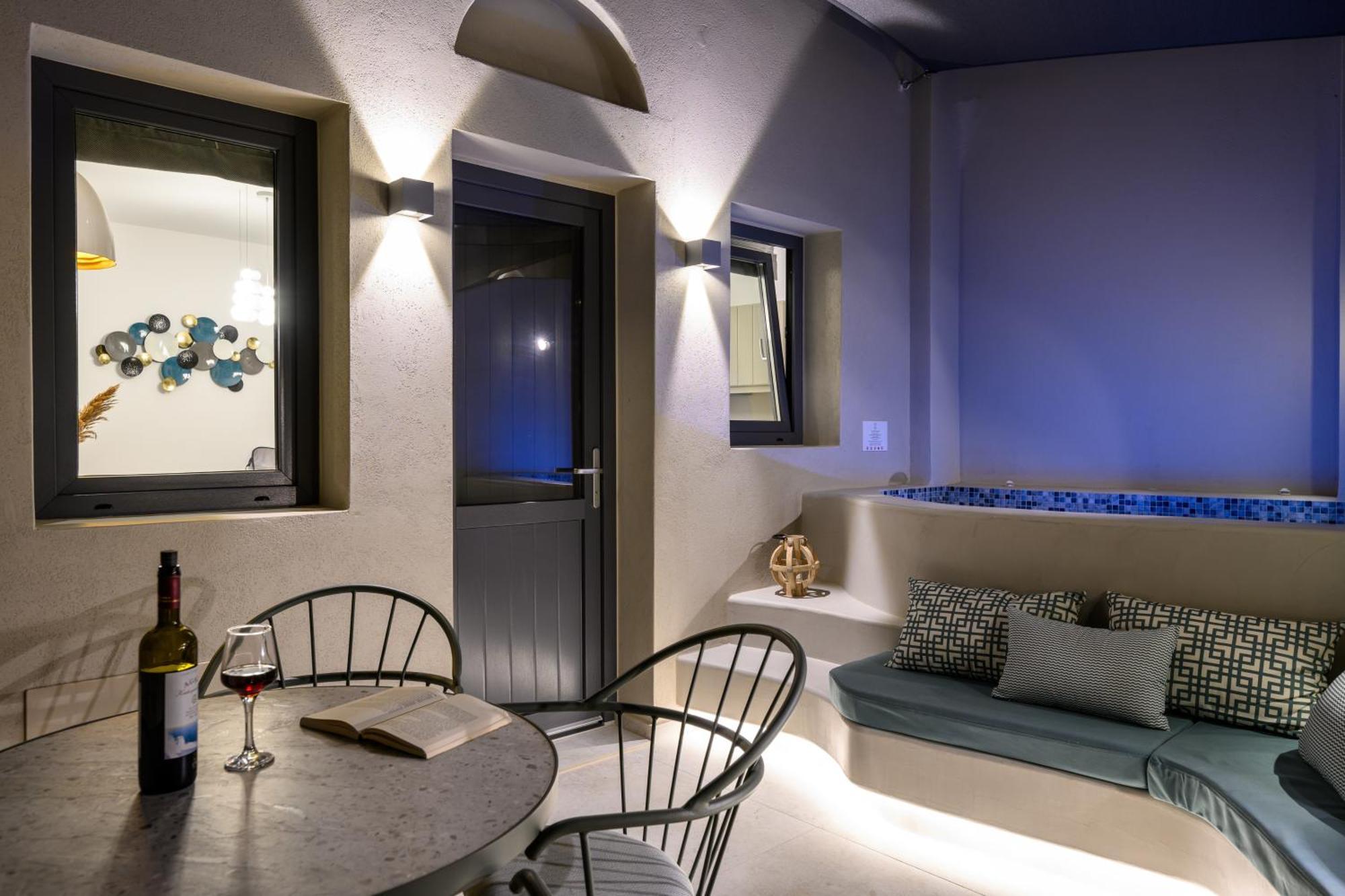 Galaria Serenity Suites Vothon Bagian luar foto